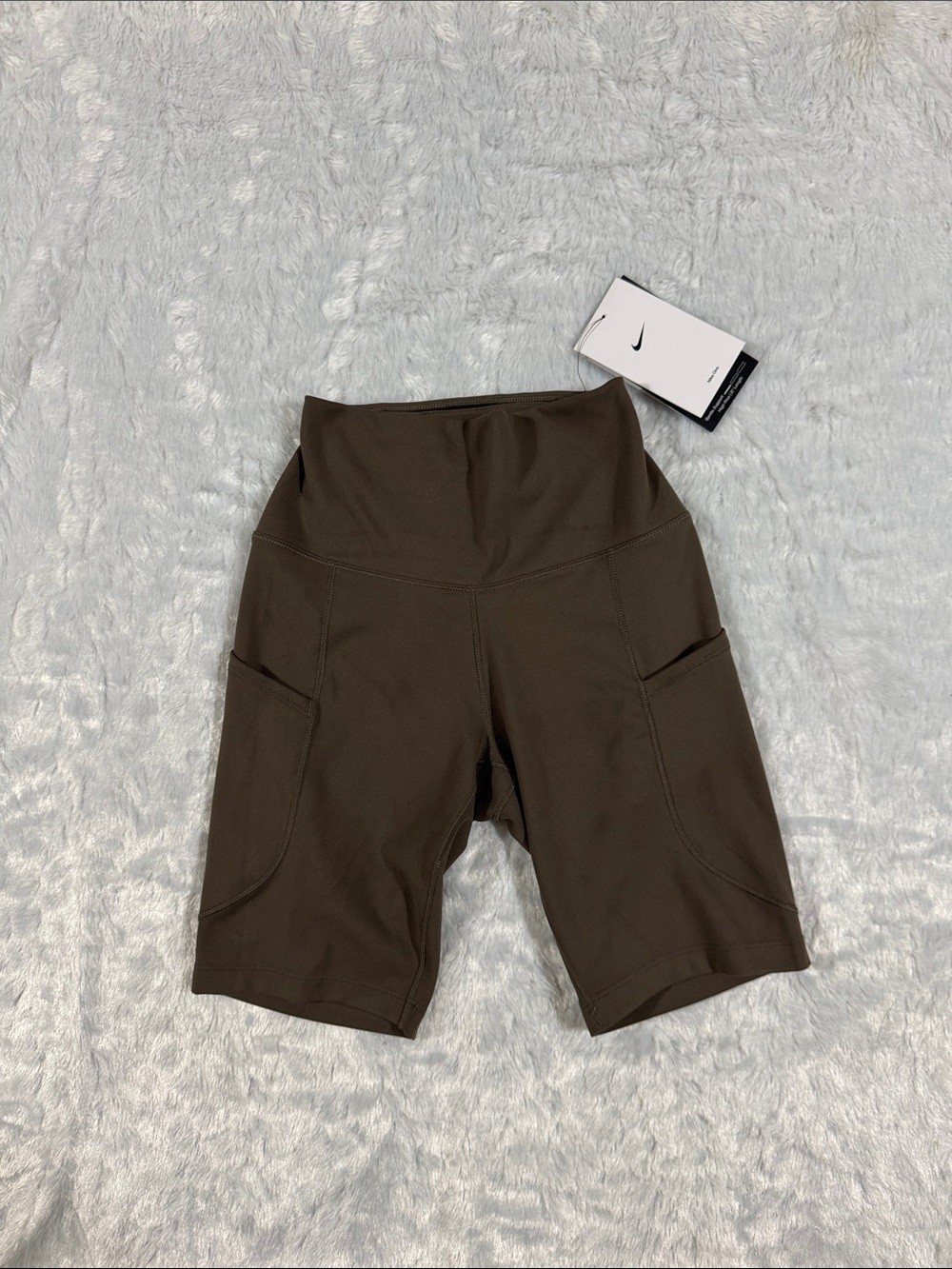 Nike NWT Women's Dri Fit Gentle Support High Rise 8inch Length